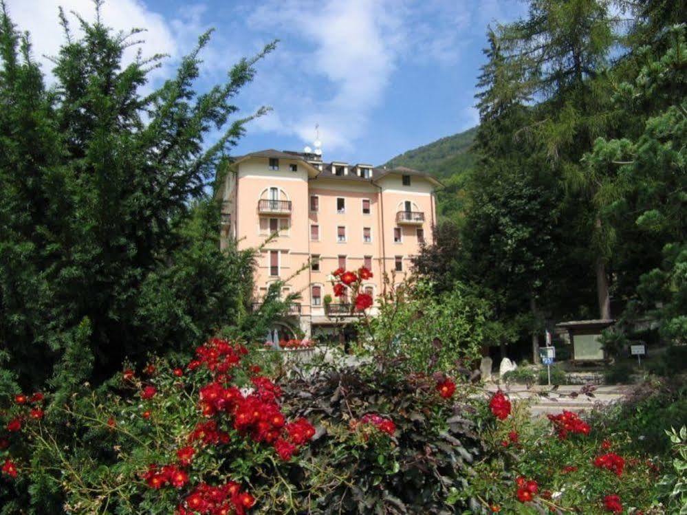 Limone Palace Aparthotel Лимоне-Пьемонте Экстерьер фото