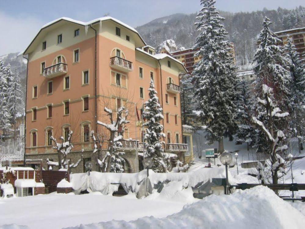 Limone Palace Aparthotel Лимоне-Пьемонте Экстерьер фото