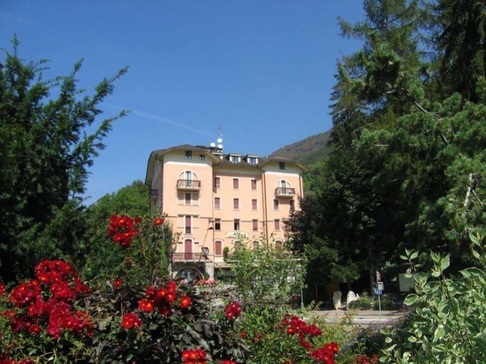 Limone Palace Aparthotel Лимоне-Пьемонте Экстерьер фото